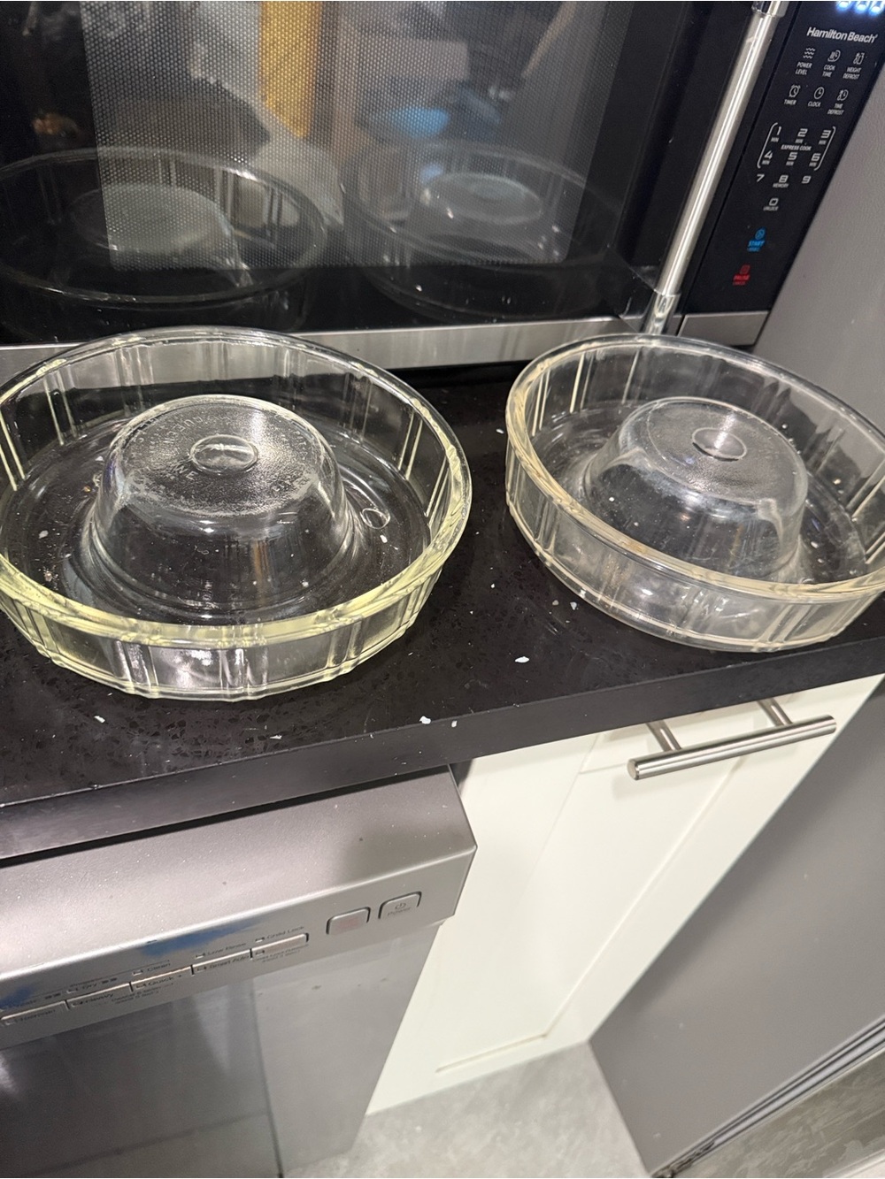 Clear Glass Pie Dish Set with Lids - Transparent (Set of 2)
